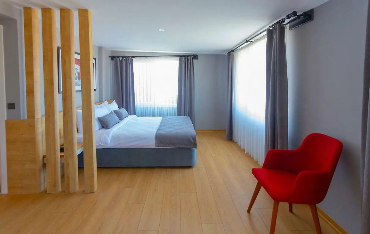 Uzer Otel 特拉布宗